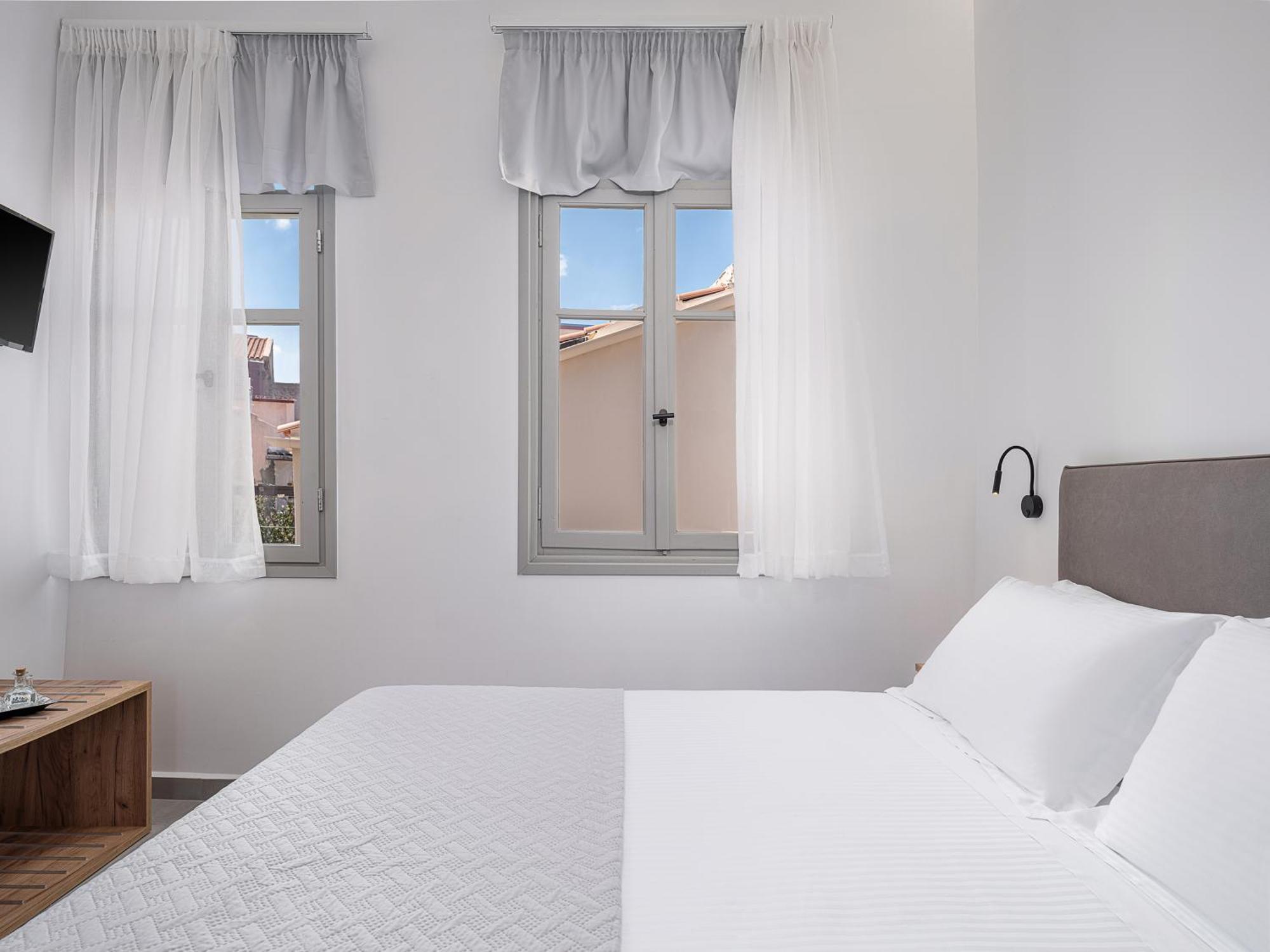 Отель Porto Vecchio Ханья Экстерьер фото
